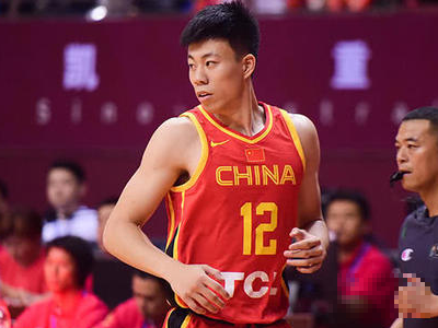 身体素质爆炸！来看看张镇麟两年前在国家队的暴扣