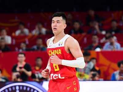 一本正经！郭艾伦谈入选国家队：非常神圣