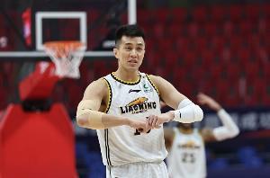 贾磊：今晚辽宁vs青岛 郭艾伦有望复出