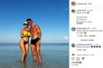 享受假期！C罗&乔治娜来到沙特红海度假，社媒晒照：快乐的日子